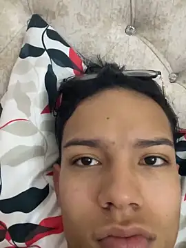 diegoand0911 online show from 04-08-26, 01:11