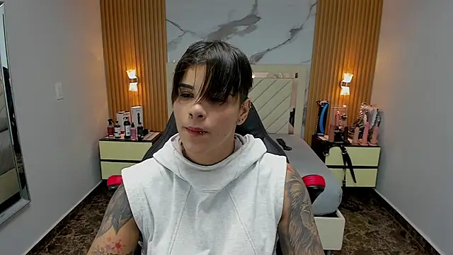 KAROLLJONES1 online show from 11-05-25, 07:25