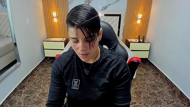 KAROLLJONES1 online show from 03-11-26, 07:42