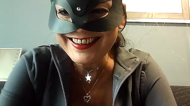 vanitafalcao online show from 10-08-25, 03:53