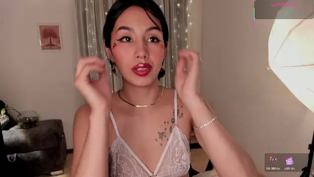 Miss Charlottet online show from 11-17-25, 11:54