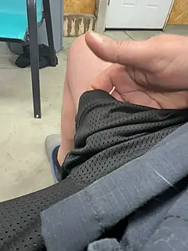 jamesliddick38 online show from 04-04-26, 12:42