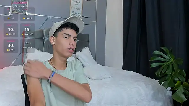 Room 69x online show from 11-07-25, 03:50