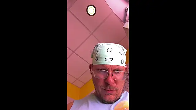 Snapshot of Pussyismyfavoritetaste chatting on 02-18-26, 01:23 Pussyismyfavoritetaste online show from 02-18-26, 01:23