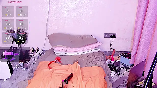 Solsken  online show from 02-06-26, 07:34