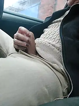 Snapshot of lynxman chatting on 11-12-25, 08:48 lynxman online show from 11-12-25, 08:48