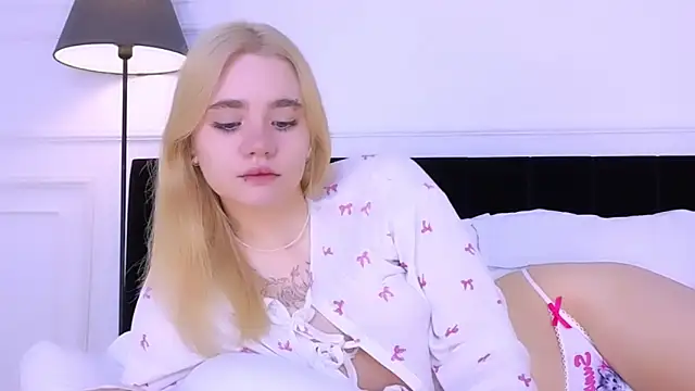 ANNABELLE LU online show from 10-23-25, 05:18