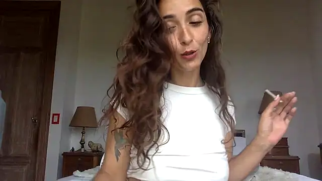 venuslibre online show from 10-24-25, 07:21