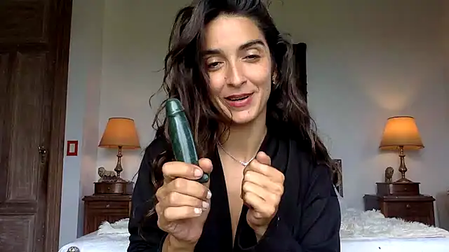 venuslibre online show from 12-21-25, 11:28