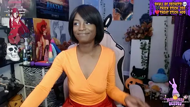 bunniikimi online show from 10-28-25, 02:09