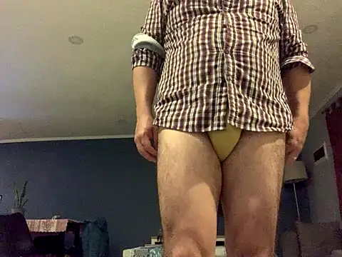 Snapshot of miker1239 chatting on 11-12-25, 01:28 miker1239 online show from 11-12-25, 01:28