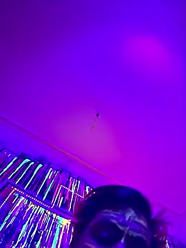 Snapshot of 3615-ULLA chatting on 10-25-25, 05:15 3615-ULLA online show from 10-25-25, 05:15