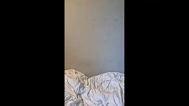 Snapshot of 3615-ULLA chatting on 11-20-25, 03:01 3615-ULLA online show from 11-20-25, 03:01