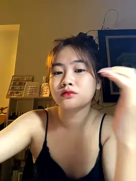 Snapshot of Lucky-nice202 chatting on 10-20-25, 05:13 Lucky-nice202 online show from 10-20-25, 05:13