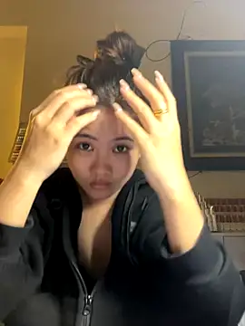 Snapshot of Lucky-nice202 chatting on 11-13-25, 05:34 Lucky-nice202 online show from 11-13-25, 05:34