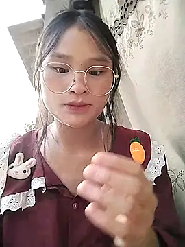 saronla 03 online show from 10-11-25, 09:30