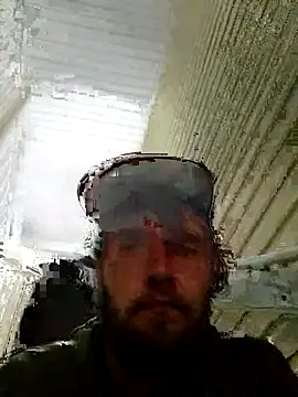 Snapshot of high3ndlowlife chatting on 10-22-25, 10:26 high3ndlowlife online show from 10-22-25, 10:26