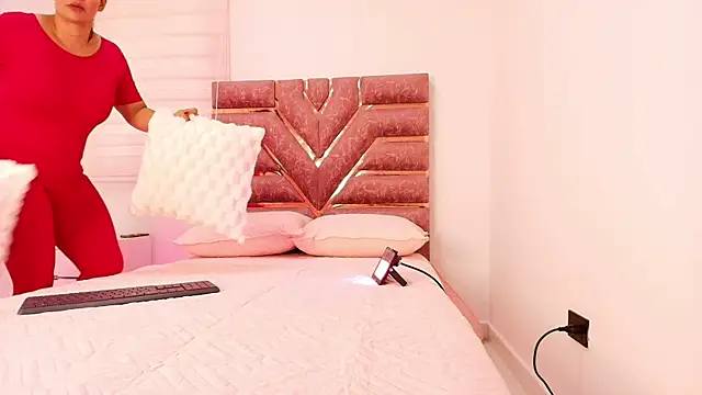 emma madi online show from 10-28-25, 11:58