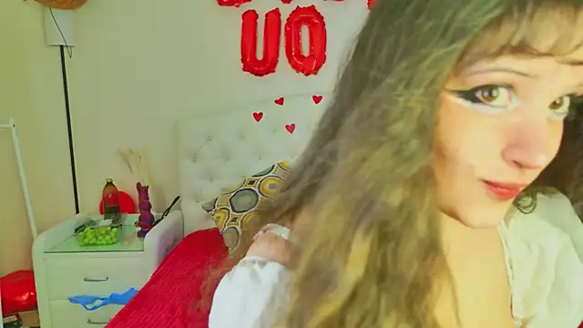 Snapshot of kamila_blush chatting on 02-25-26, 05:17 kamila blush online show from 02-25-26, 05:17