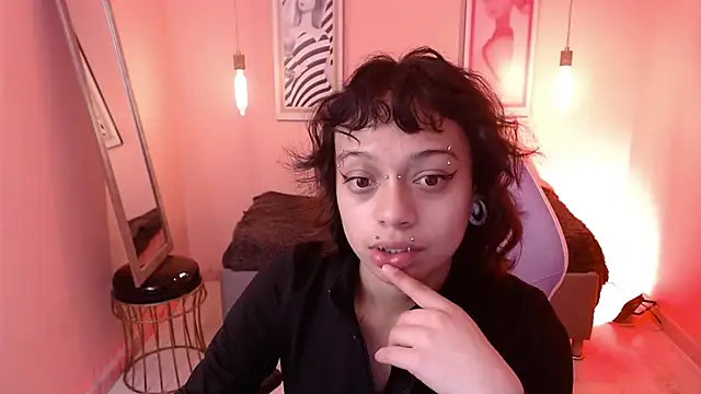 LadyWawy online show from 09-10-25, 01:11