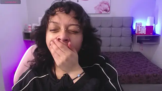 LadyWawy online show from 09-27-25, 01:27
