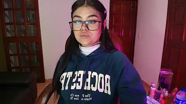 Mia Morelli  online show from 11-06-25, 03:51