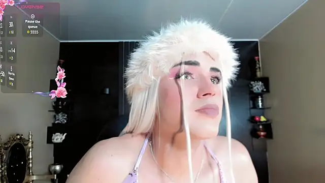 Kimberly Vazquez online show from 10-18-25, 02:47