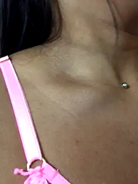 SophiaGuzman online show from 10-11-25, 09:46