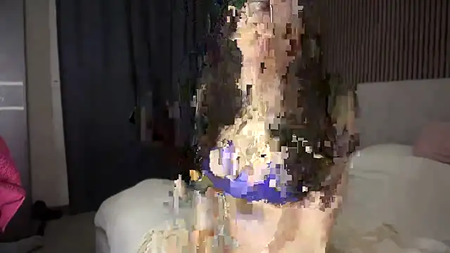 Snapshot of valeriapeterson chatting on 11-17-25, 10:59 valeriapeterson online show from 11-17-25, 10:59