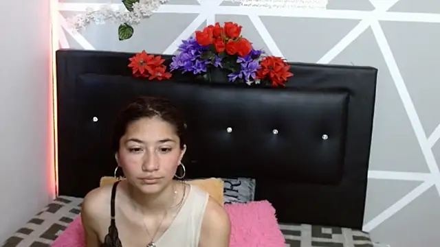 COZY7COUPLE online show from 09-15-25, 09:59
