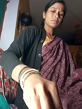 Snapshot of Sonam_pandeyji chatting on 11-14-25, 02:05 Sonam pandeyji online show from 11-14-25, 02:05