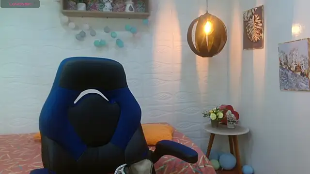 karlarousex online show from 11-07-25, 02:44