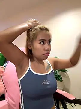 Snapshot of Kath_C chatting on 09-20-25, 08:15 Kath C online show from 09-20-25, 08:15