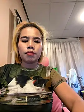 Snapshot of Kath_C chatting on 10-14-25, 05:08 Kath C online show from 10-14-25, 05:08