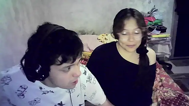 Snapshot of OnlyGrace chatting on 10-11-25, 01:49 OnlyGrace online show from 10-11-25, 01:49