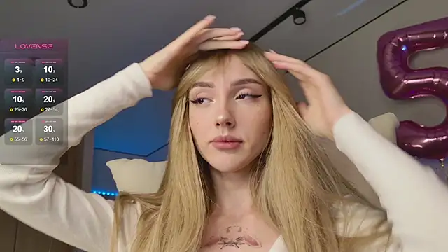 Lunainnk online show from 11-17-25, 06:57