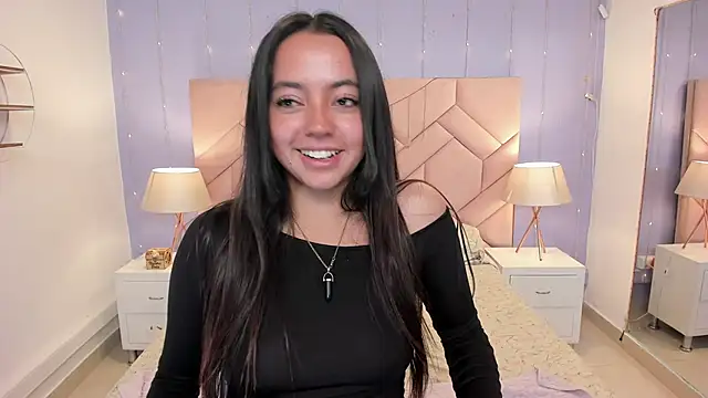 Lara Rouss  online show from 09-09-25, 02:22