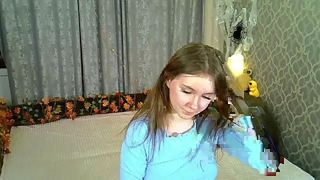 Snapshot of Little_L1ss chatting on 11-04-25, 06:29 Little L1ss online show from 11-04-25, 06:29