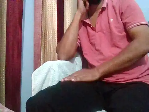 Snapshot of creativecommin chatting on 10-26-25, 06:47 creativecommin online show from 10-26-25, 06:47