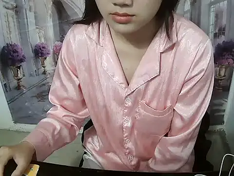 Snapshot of Linda-24 chatting on 01-31-26, 09:57 Linda-24 online show from 01-31-26, 09:57