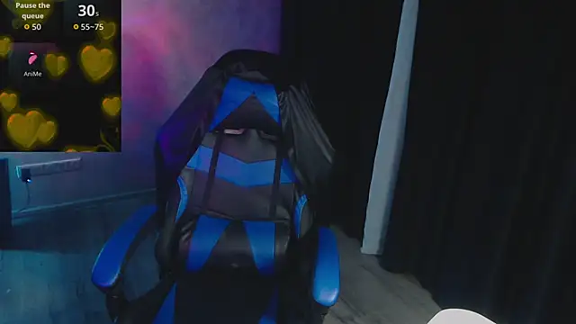 Snapshot of Provokeddream chatting on 11-11-25, 08:20 Provokeddream online show from 11-11-25, 08:20