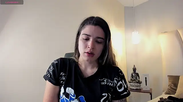 MiaVillalobos online show from 10-08-25, 11:52