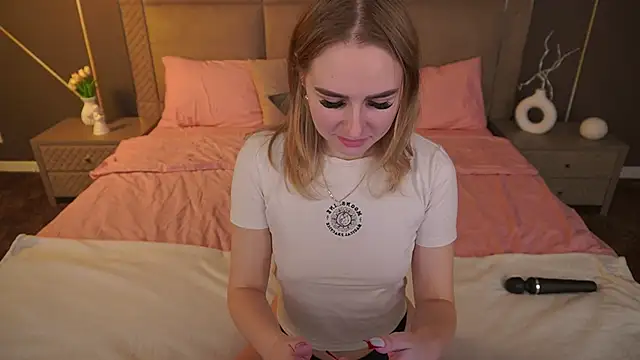 Snapshot of GabriellaJass chatting on 10-19-25, 07:58 GabriellaJass online show from 10-19-25, 07:58