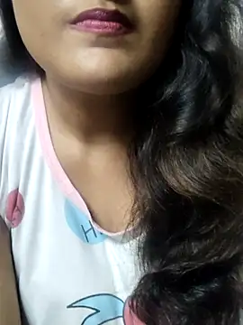 Snapshot of Cute_pinkii chatting on 12-14-25, 07:07 Cute pinkii online show from 12-14-25, 07:07