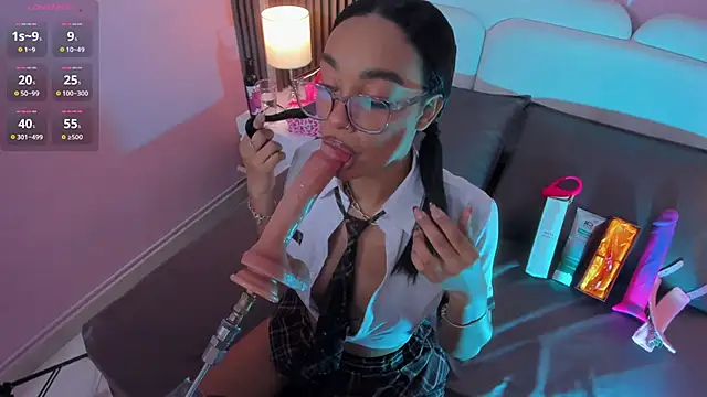 Clawdeen  wolf online show from 10-19-25, 07:58