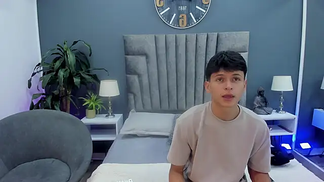 stephane rouss online show from 10-21-25, 09:15