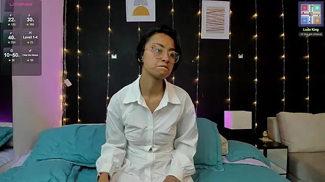 bravepetunia online show from 09-13-25, 12:16