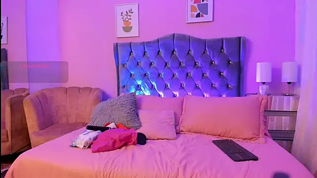 bravepetunia online show from 09-18-25, 12:18