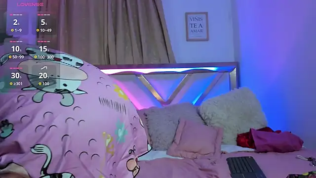 bravepetunia online show from 10-14-25, 12:17