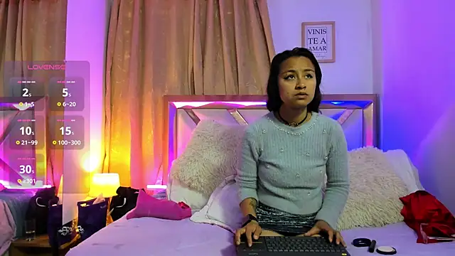 bravepetunia online show from 10-20-25, 01:00